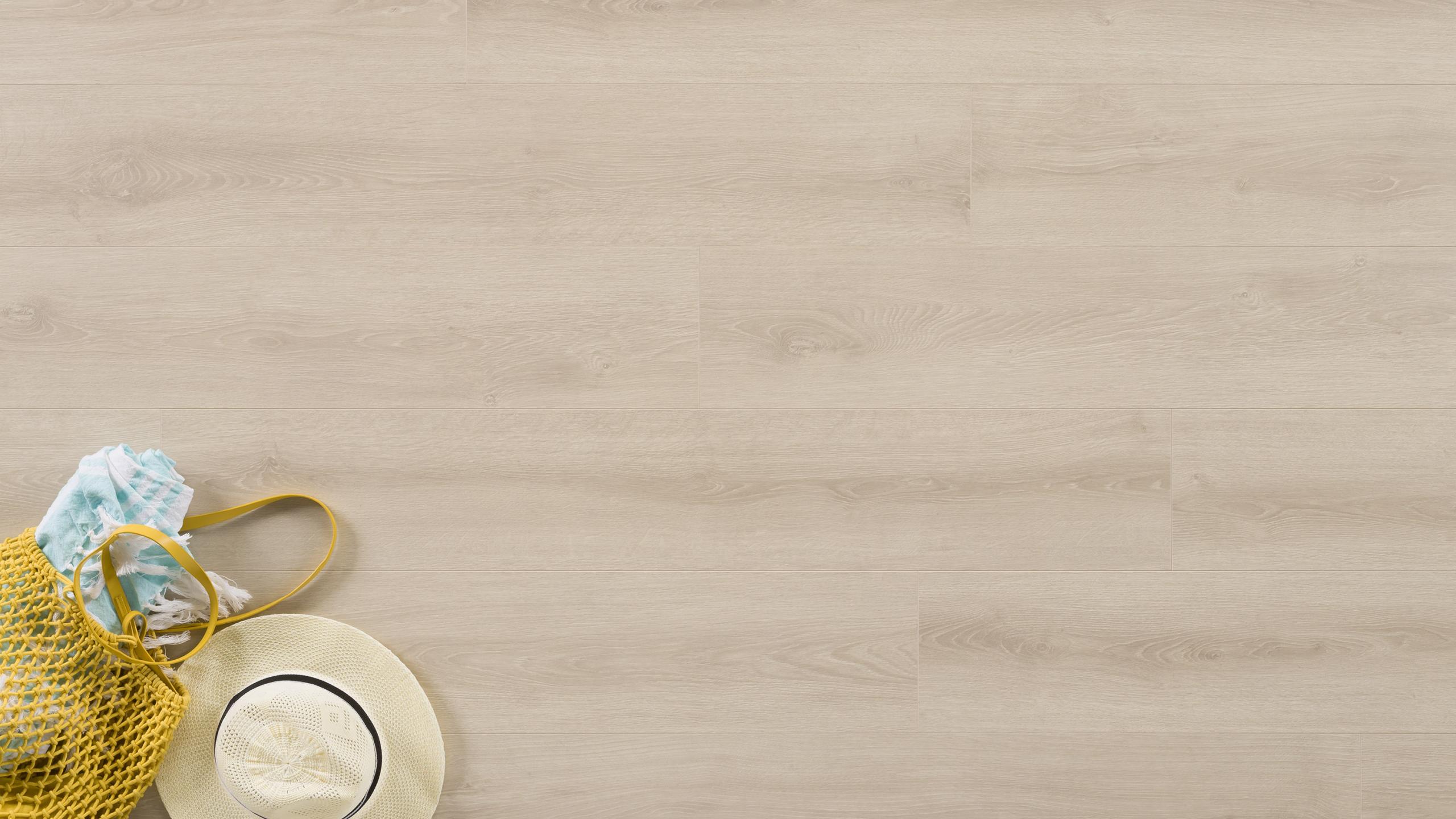 Lucy　0417 Lucy | Evoke